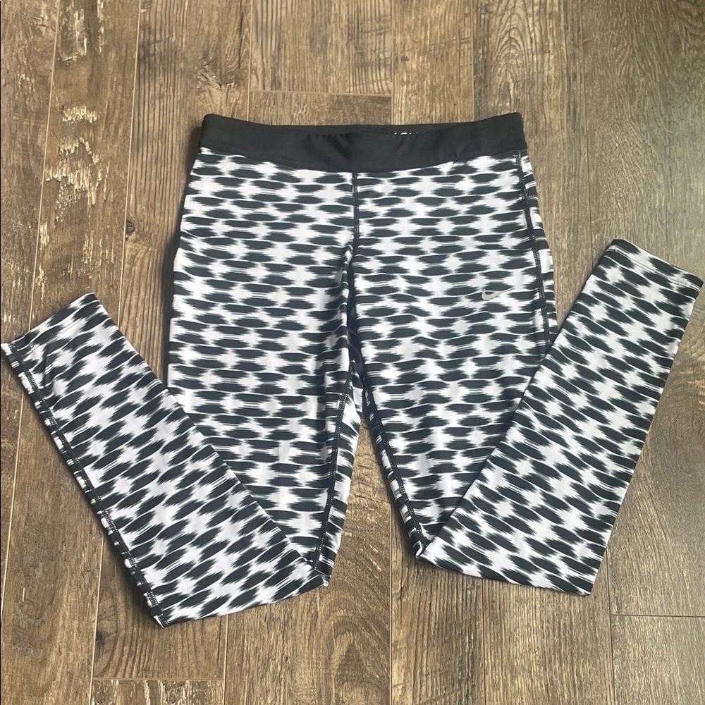 Nike Black & White Patterned Womens Leggings Size Medium